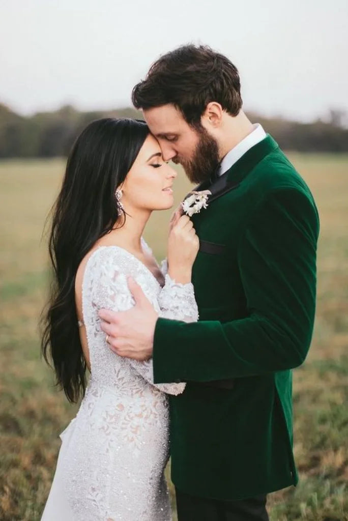 Men's Green Velvet Tuxedo Two Piece Suit, Designer Velvet Suit for Grooms